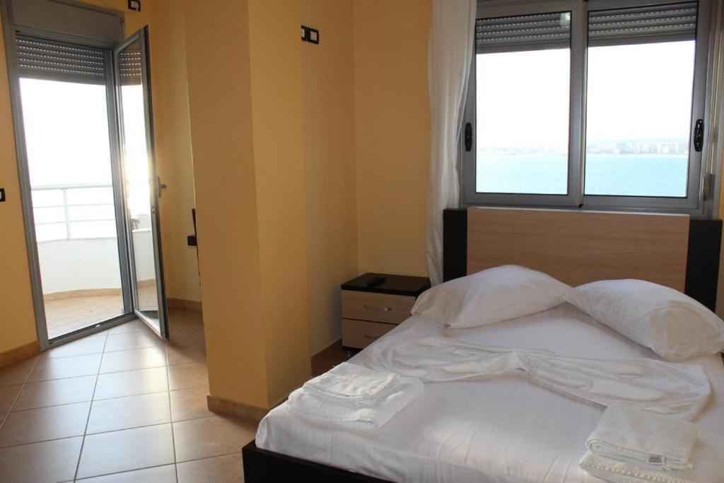 Vlorë Al Hotel מראה חיצוני תמונה