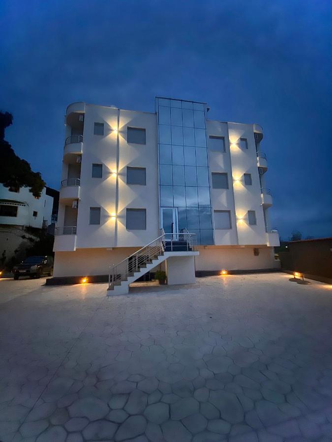 Vlorë Al Hotel מראה חיצוני תמונה