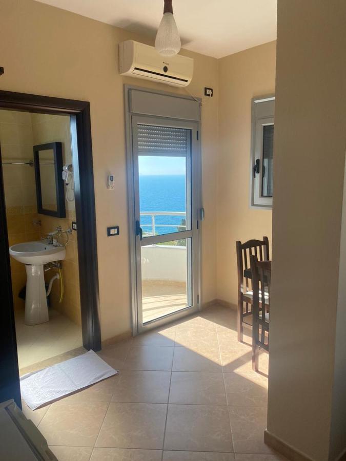 Vlorë Al Hotel מראה חיצוני תמונה