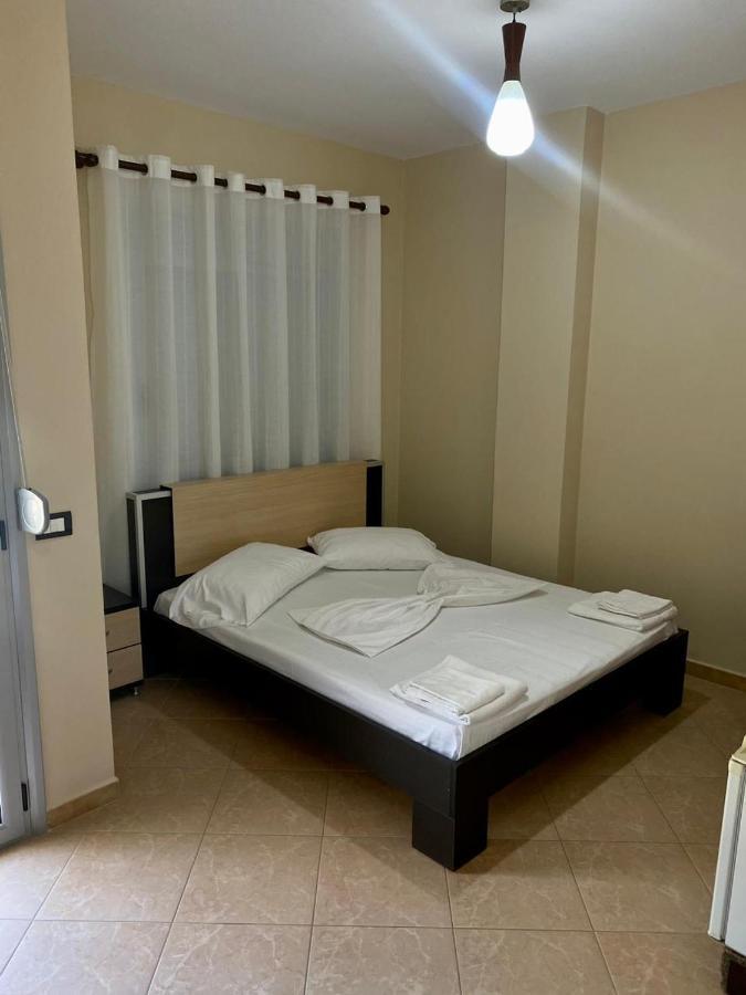 Vlorë Al Hotel מראה חיצוני תמונה